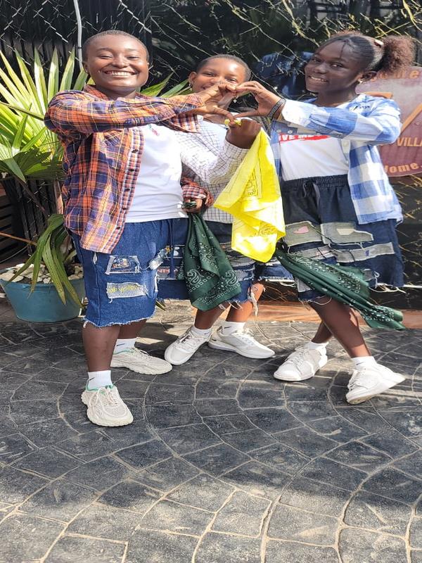 Future heroes #14 - dance group (Copy)